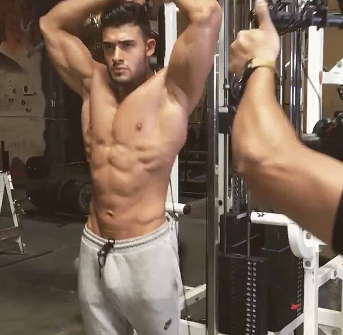 Resultado de imagem para sam asghari