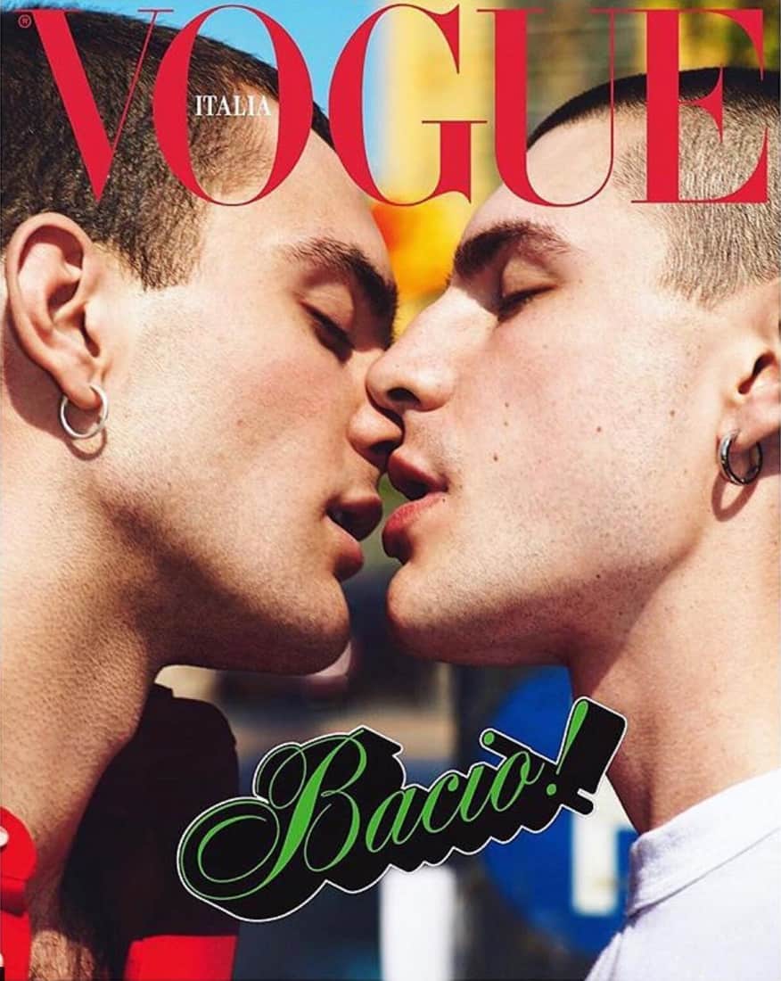 Gay Kiss 82