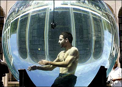 David_blaine_tank