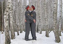 Kissingcops