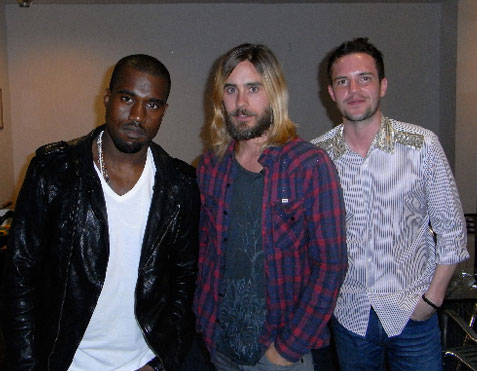 Kanye_leto_flowers