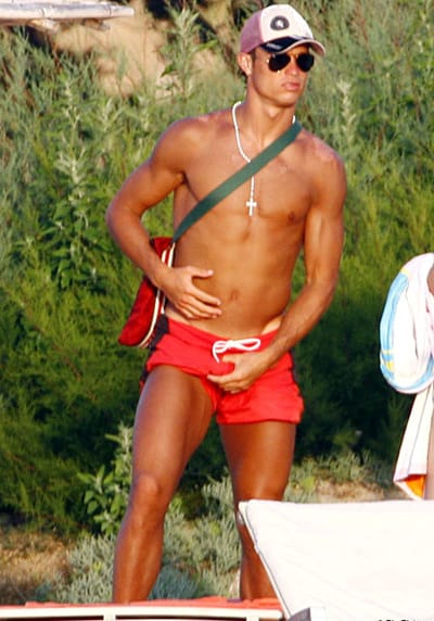 Cristiano_ronaldo_underwear_bulge_b