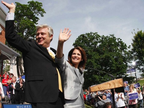 MarcusBachmannWaving