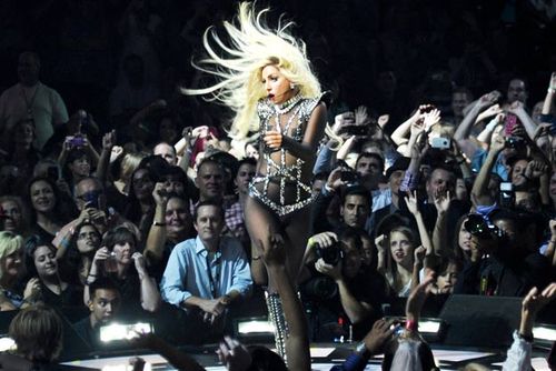 Gaga1