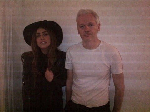 Gaga_assange