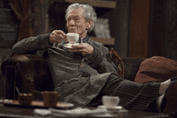 Vicious_S1_Ep01_003.jpg__640x360_q85