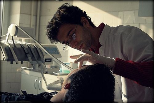 Dentist