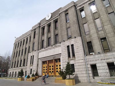 800px-Seoul_City_Hall_01