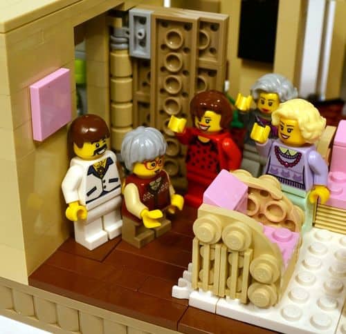 Lego-golden-girls-4