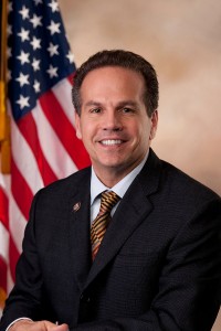 800px-David_Cicilline,_Official_Portrait,_112th_Congress_2