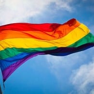 1024px-Rainbow_flag_breeze