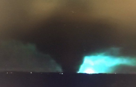 massive tornado strikes Dallas