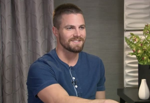 Stephen Amell Colton Haynes