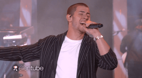 nick jonas ellen