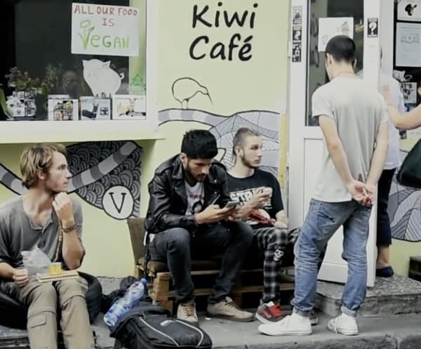 Kiwi Cafe