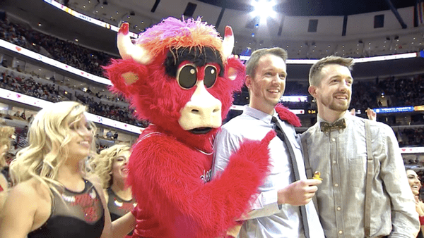 gay couple chicago bulls