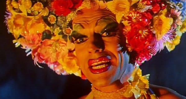 Re-watch Reviews: The Adventures of Priscilla, Queen of the Desert