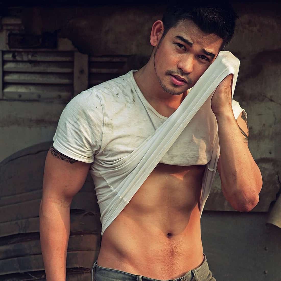 Leo Consul