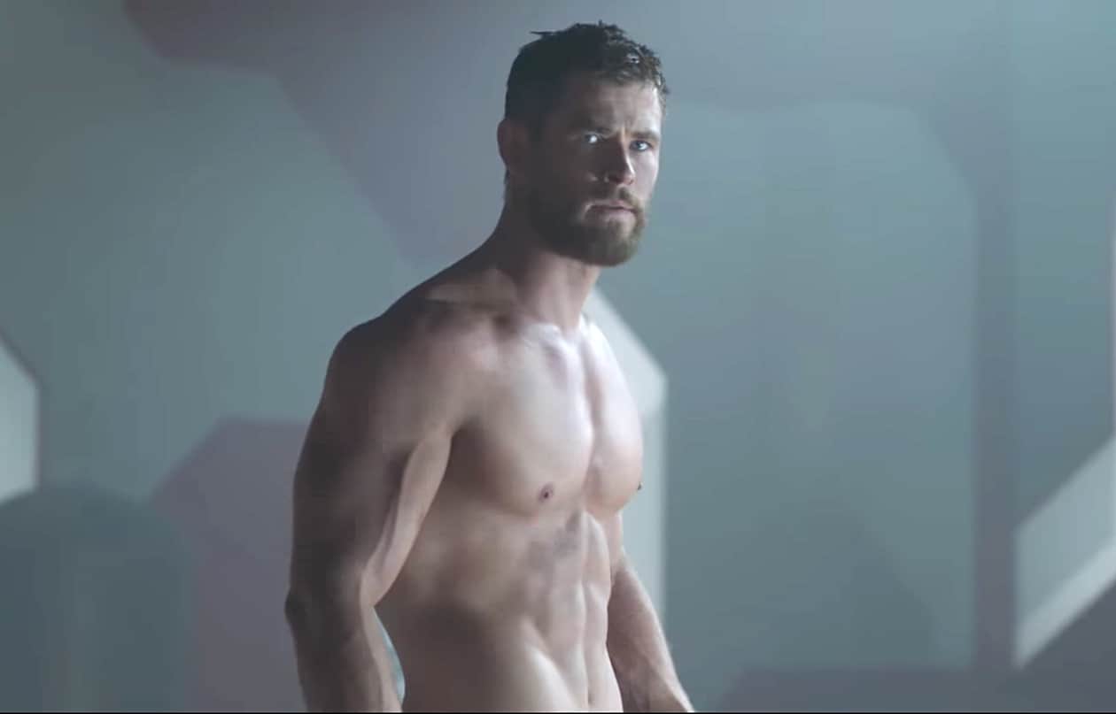 shirtless Chris Hemsworth