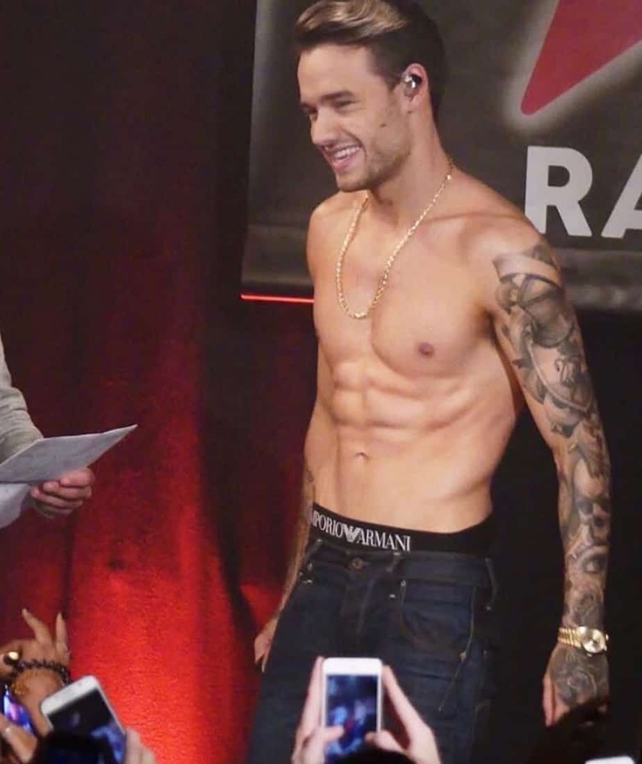 Liam Payne shirtless