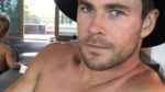 Chris Hemsworth shirtless selfie