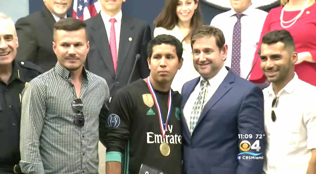 hulmet muller estrada miami beach honors