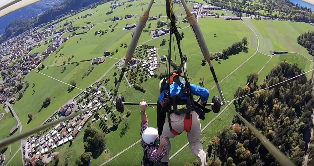 hang glider not strapped in youtube hang glider not strapped in youtube