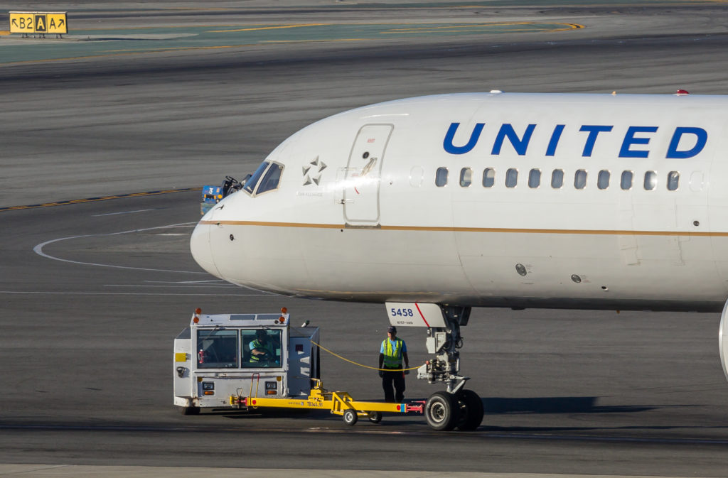 United Airlines N558UA Boeing 757 222 San Francisco International Airport 0713 copy