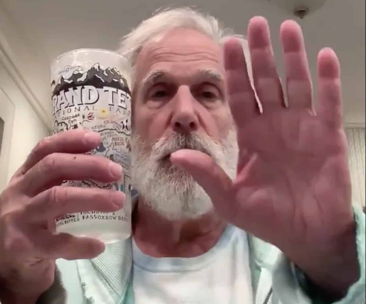Henry 'The Fonz' Winkler Trolls Trump With One-Handed Water Drinking