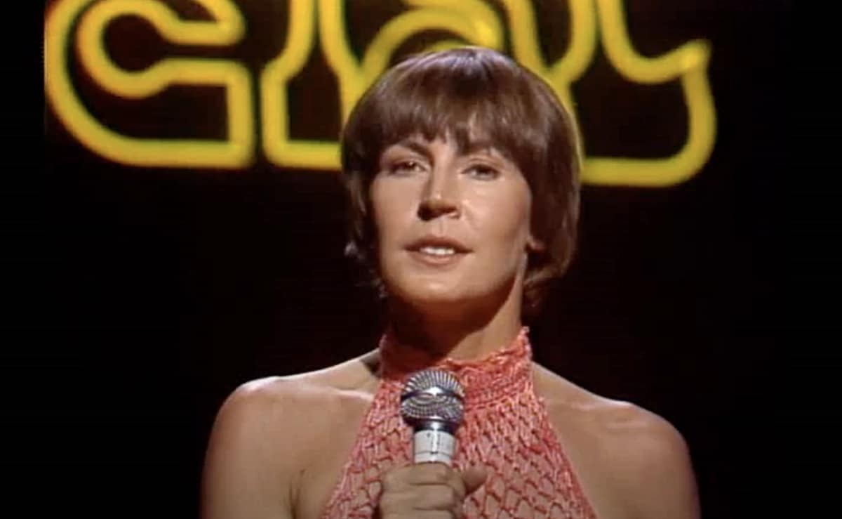 'I Am Woman' Singer Helen Reddy Dead At 78 - Towleroad Gay News