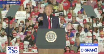 trump florida kiss