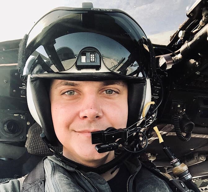 gay Navy pilot