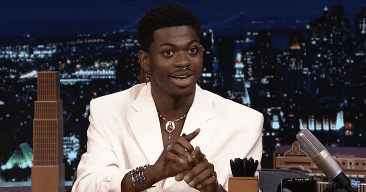 I Will Never Trust Pants Again Lil Nas X Humorously Details Snl Wardrobe Malfunction Towleroad Gay News