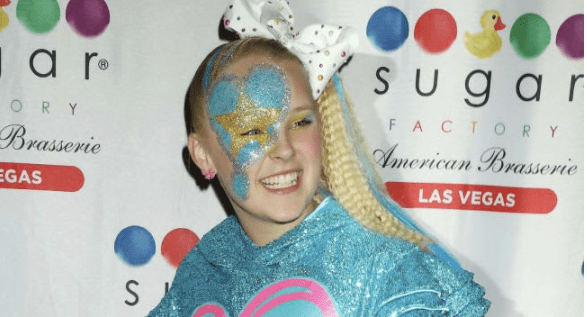 is jojo siwa gay?