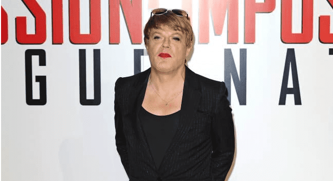 eddie izzard pronouns