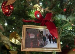 Trump is back -- on the Bidens' Christmas tree 30 469329 origin 1