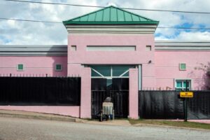 Lone Mississippi clinic on front line of U.S. Supreme Court abortion battle 14 469549 origin 1