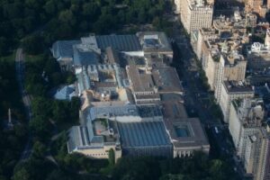 Not Just A 'Gala': New York Met Donation, $125 Million, is Museum's Biggest Ever; Will Go To Renovate Modern and Contemporary Art Spaces 15 met donation met gala
