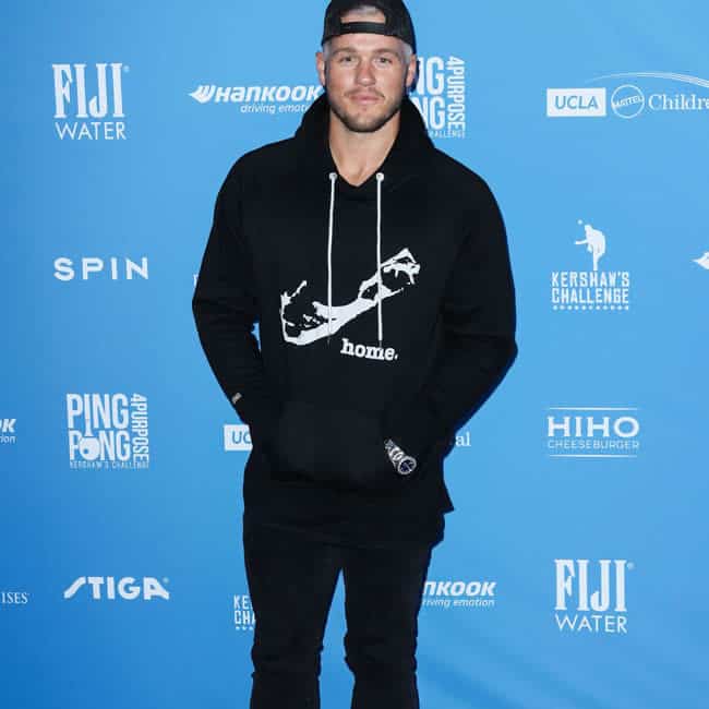 colton underwood out coming out colton