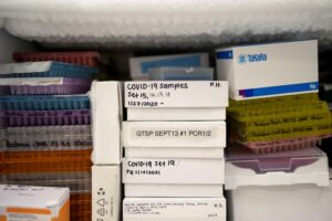 Omicron five times more likely to reinfect than Delta, study says 50 471354 origin 1