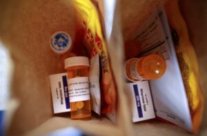 U.S. relaxes restriction on abortion pill, allows women to obtain by mail 32 471424 origin 1