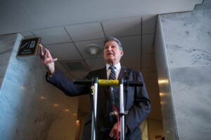Manchin's $1.8 trillion spending offer no longer on table -Washington Post 20 473923 origin 1