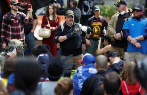 Leader of Oath Keepers militia charged with seditious conspiracy in U.S. Capitol riot 42 474487 origin 1