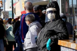 U.S. CDC recommends Americans wear 'most protective mask you can' 4 474709 origin 1