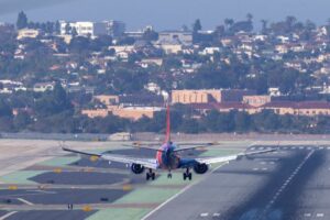 Major U.S. airlines warn 5G could ground some planes, wreak havoc 4 477732 origin 1