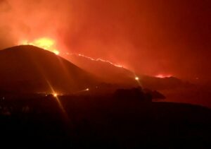California wildfire triggers evacuations, closes highway 12 483438 origin 1