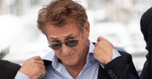 Sean Penn Ripped To Shreds After Claiming Men Who Wear Skirts Have 'Cowardly Genes' 14 486535 origin 1
