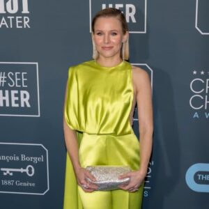 Kristen Bell Apologizes... Sort Of... To Fan Who Watched Sex Scene With Mom; Shares Thoughts On Sex Positive Marriage, Parenting With Husband Dax 4 488309 origin 1