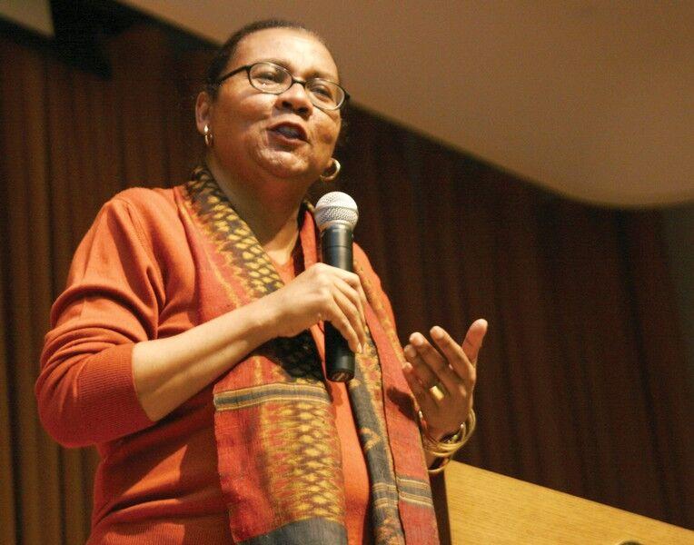 Bell Hooks Will Never Leave Us – 'When I Need To Be Reminded Of How To Love And Fight, I Turn To Her Work'; Start With 3 Books - Vimarsana News