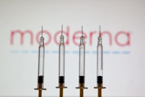 Gay, lesbian adults in US have higher COVID-19 vaccination rates than heterosexual adults: CDC 4 490809 origin 1
